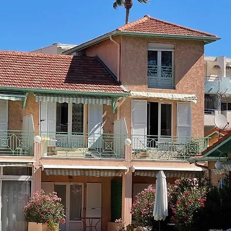 Апартаменты Duplex T3 Boulouris Pieds Dans L Eau Сен-Рафаэль